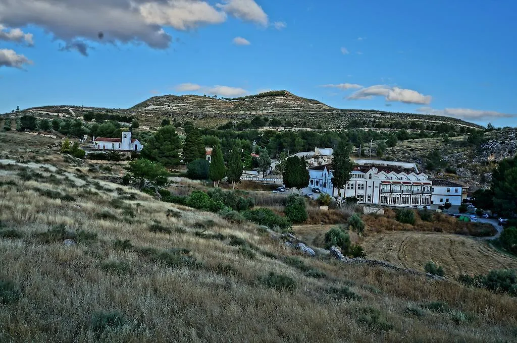 Balneario De Alicun De Las Torres Villanueva de las Torres 2*,