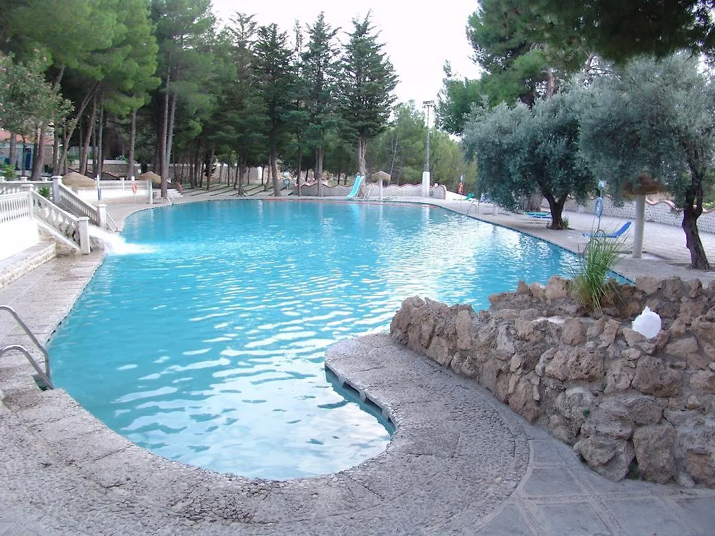 Balneario De Alicun De Las Torres Villanueva de las Torres Hotel